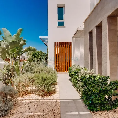 Villa Dream 3bdr With Private Pool Near The Beach!
