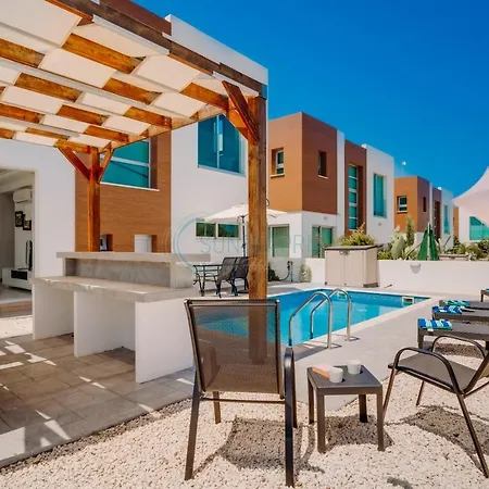 Dream 3bdr With Private Pool Near The Beach! Villa