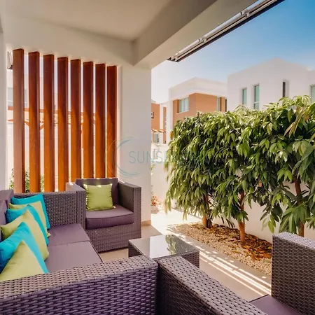 Dream 3bdr With Private Pool Near The Beach!