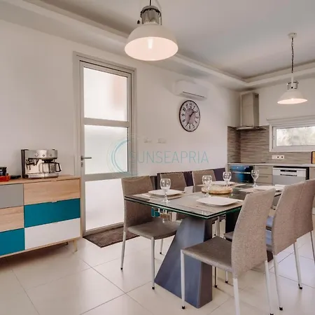 Villa Dream 3bdr With Private Pool Near The Beach!