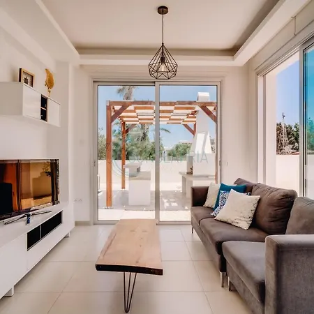 Dream 3bdr With Private Pool Near The Beach!