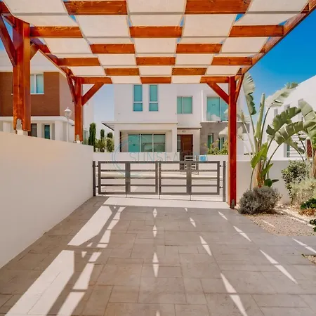 Dream 3bdr With Private Pool Near The Beach! *
